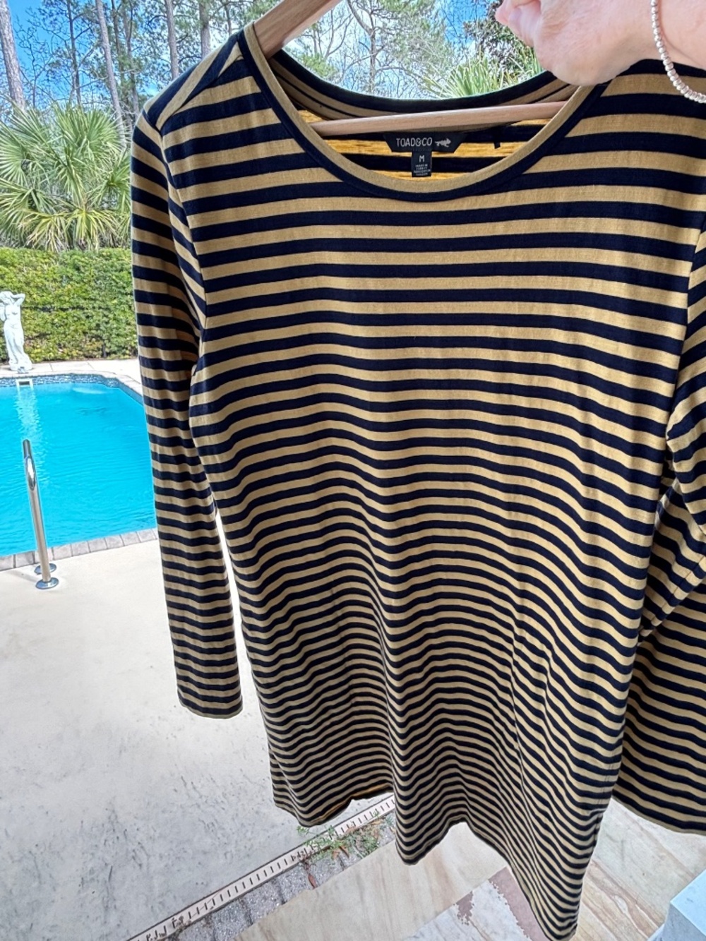 Toad & Co Windmere II Striped Navy Gold T-Shirt Dress Size Med. Never worn!